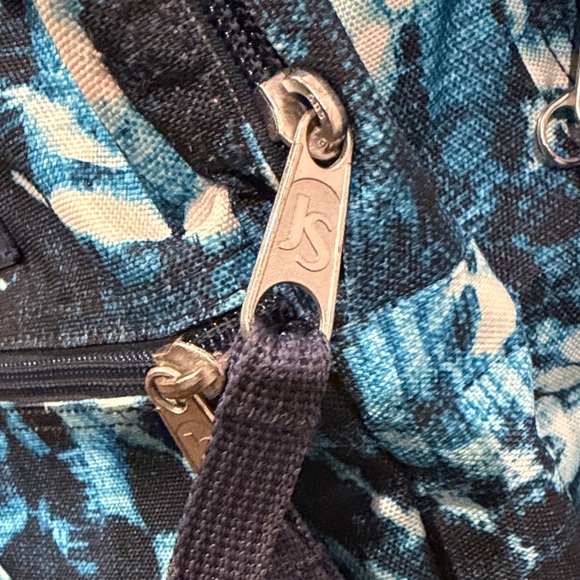 Jansport Blue and White Patterned Backpack - Picture 4 of 5